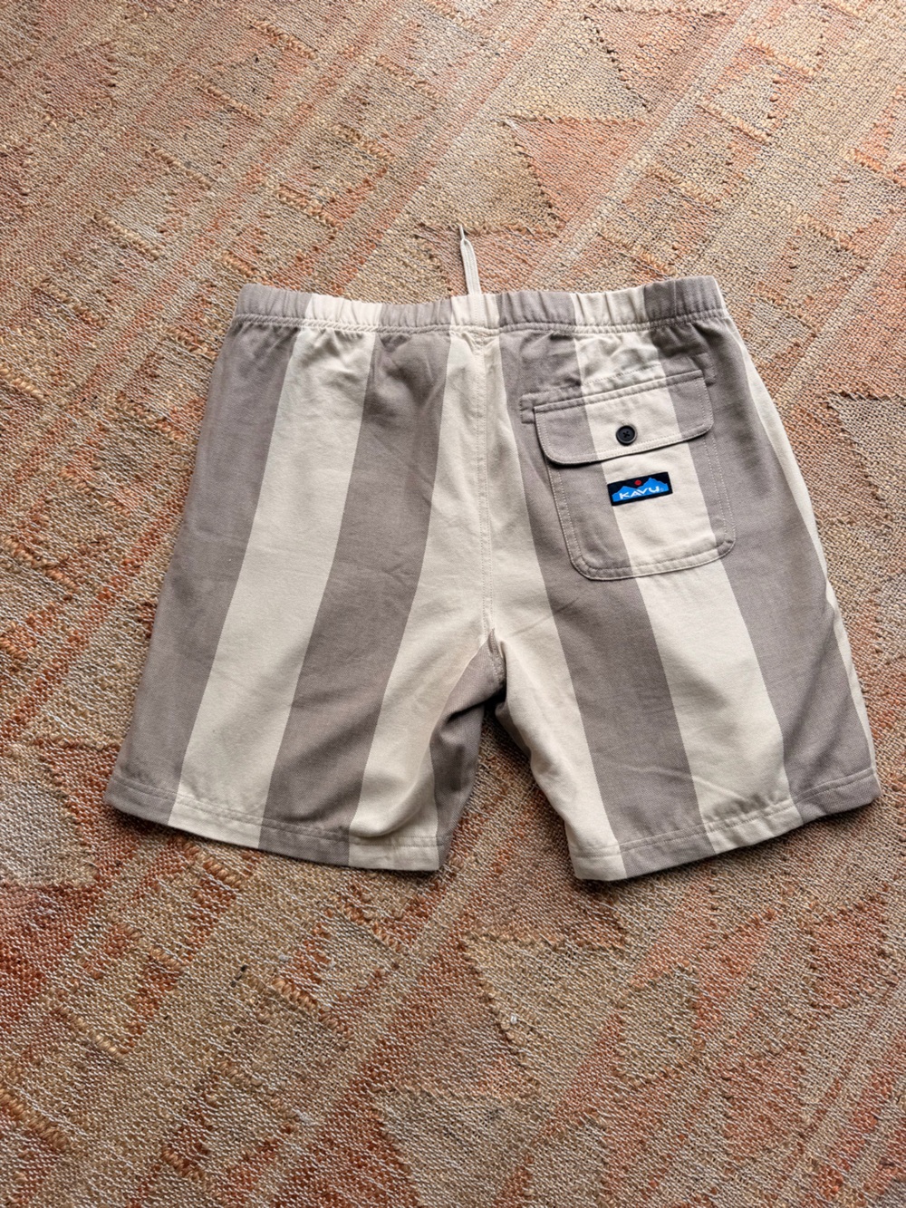 Kavu Seaboard Shorts in Tan Stripe Size Medium NWOT - Picture 5 of 6